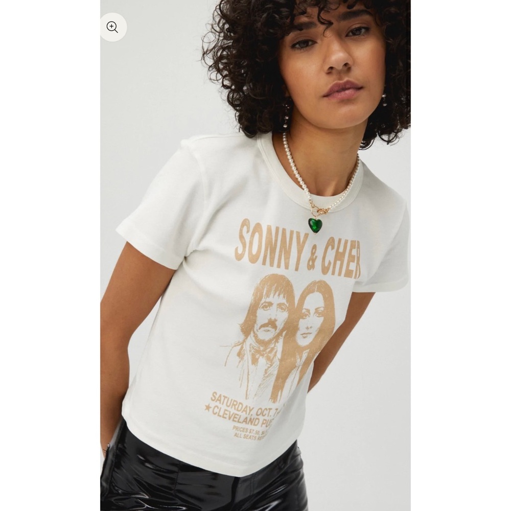 DAYDREAMER NWOT Sonny & Cher Poster Shrunken Tee Babydoll White Tan XL